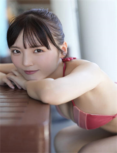 《安丘冠珠陶瓷女主角照片》