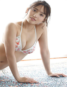 《青草国产超碰人人添人人碱》