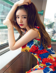 《搞怪碰碰球在线》