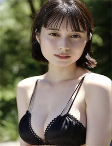 《少女高清在线播放视频》